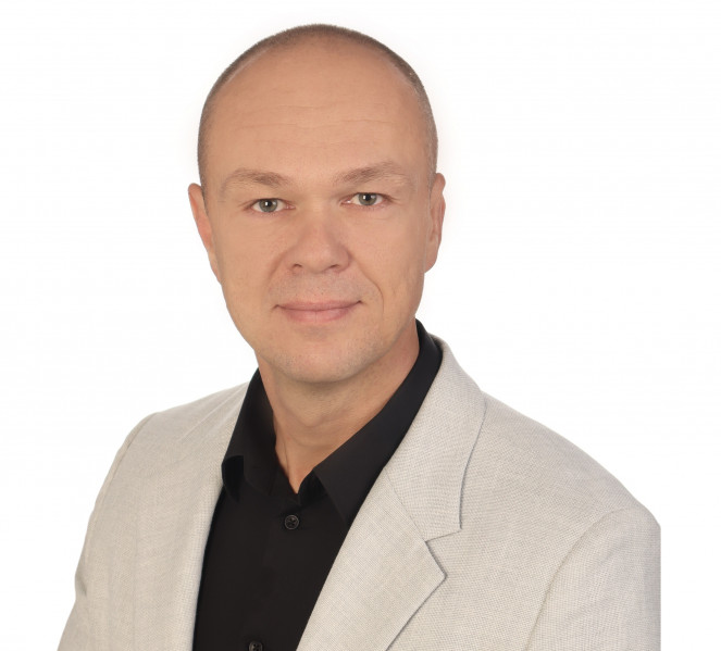 Daniel Musiał (In-Dom NIERUCHOMOŚCI)